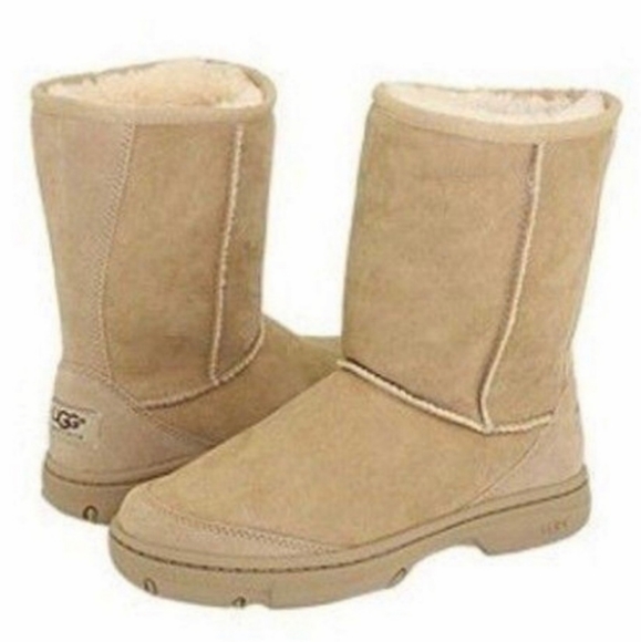 UGG Shoes - UGG Ultimate Short Sand Cream Boot Size W6